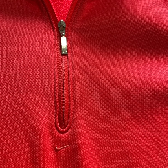 Nike Golf Pro Performance Therma Fit 1/4 Zippered Red Pullover Woman’s Medium - Picture 4 of 5